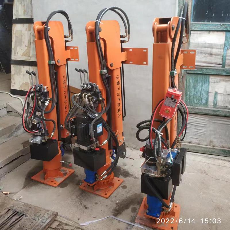 莿桐乡重汽蓝牌随车吊 3.2吨 国六动力强 液压驱动 农用自卸起重机